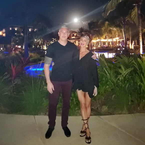 Elizabeth and james sill hook eye kimono - Picture 8 of 10